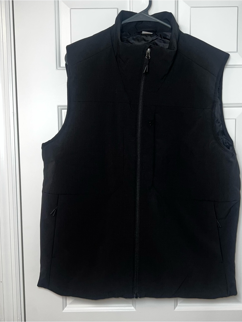 Men's Black Full-Zip Vest